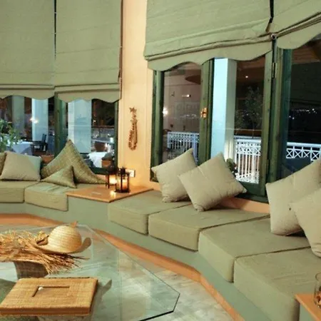 Aquarius Exclusive - Breakfast And Meal Included Aparthotel Candia