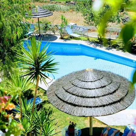 Aquarius Exclusive - Breakfast And Meal Included 3*