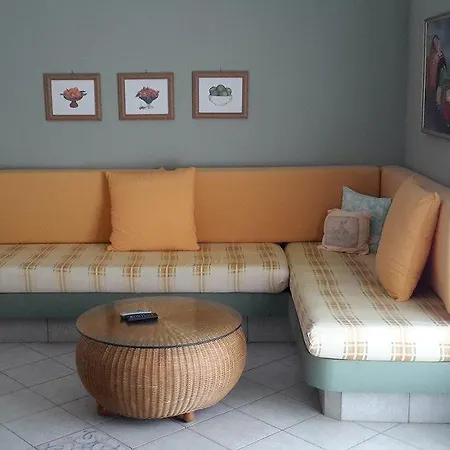 Aquarius Exclusive - Breakfast And Meal Included Apartmanhotel